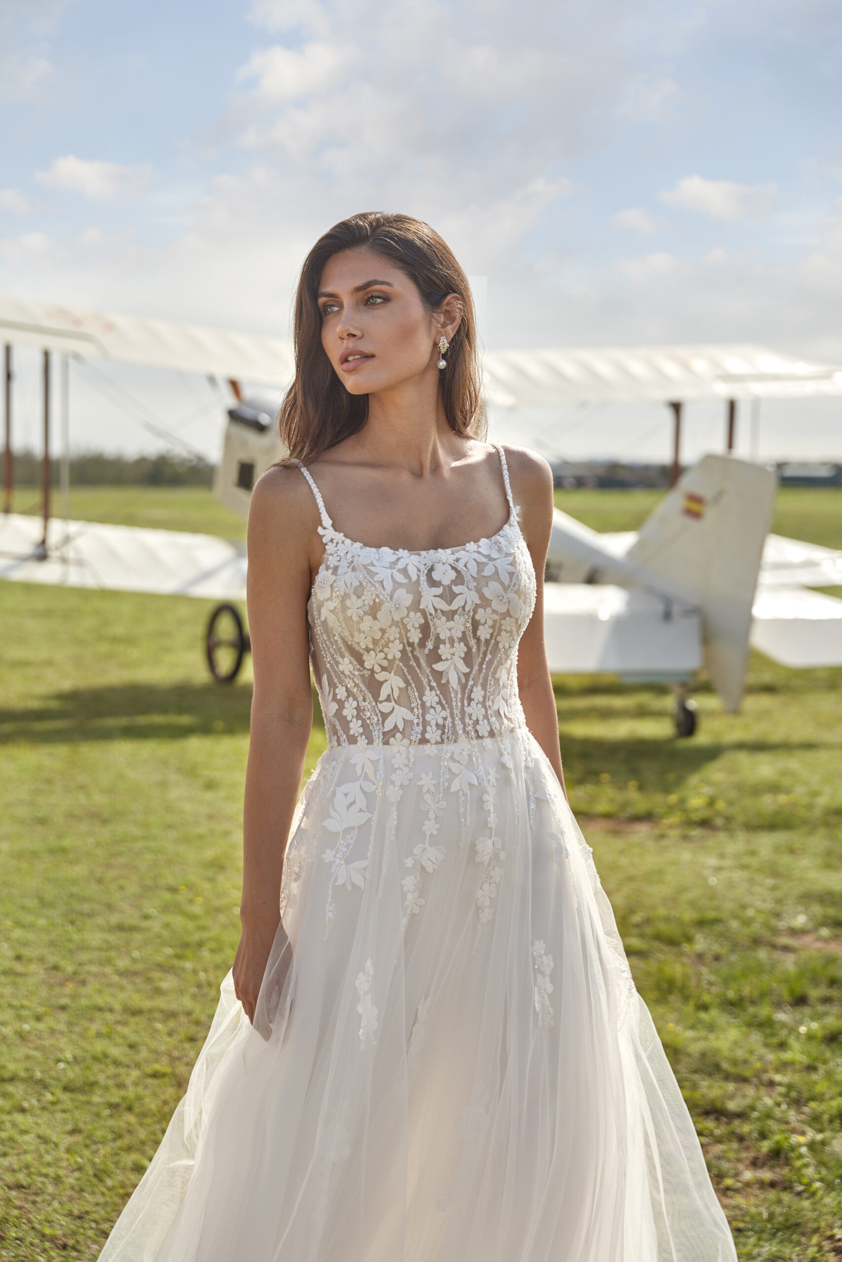 robe de mariee col carre – Image 2
