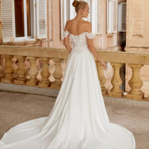 Alternative view of robe bustier en dentelle en taille basque